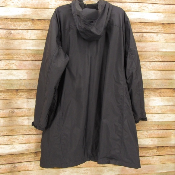 L.L. Bean Black Zipper/Velcro Hooded Windbreaker Mid-Length Men's Jacket - Picture 11 of 16